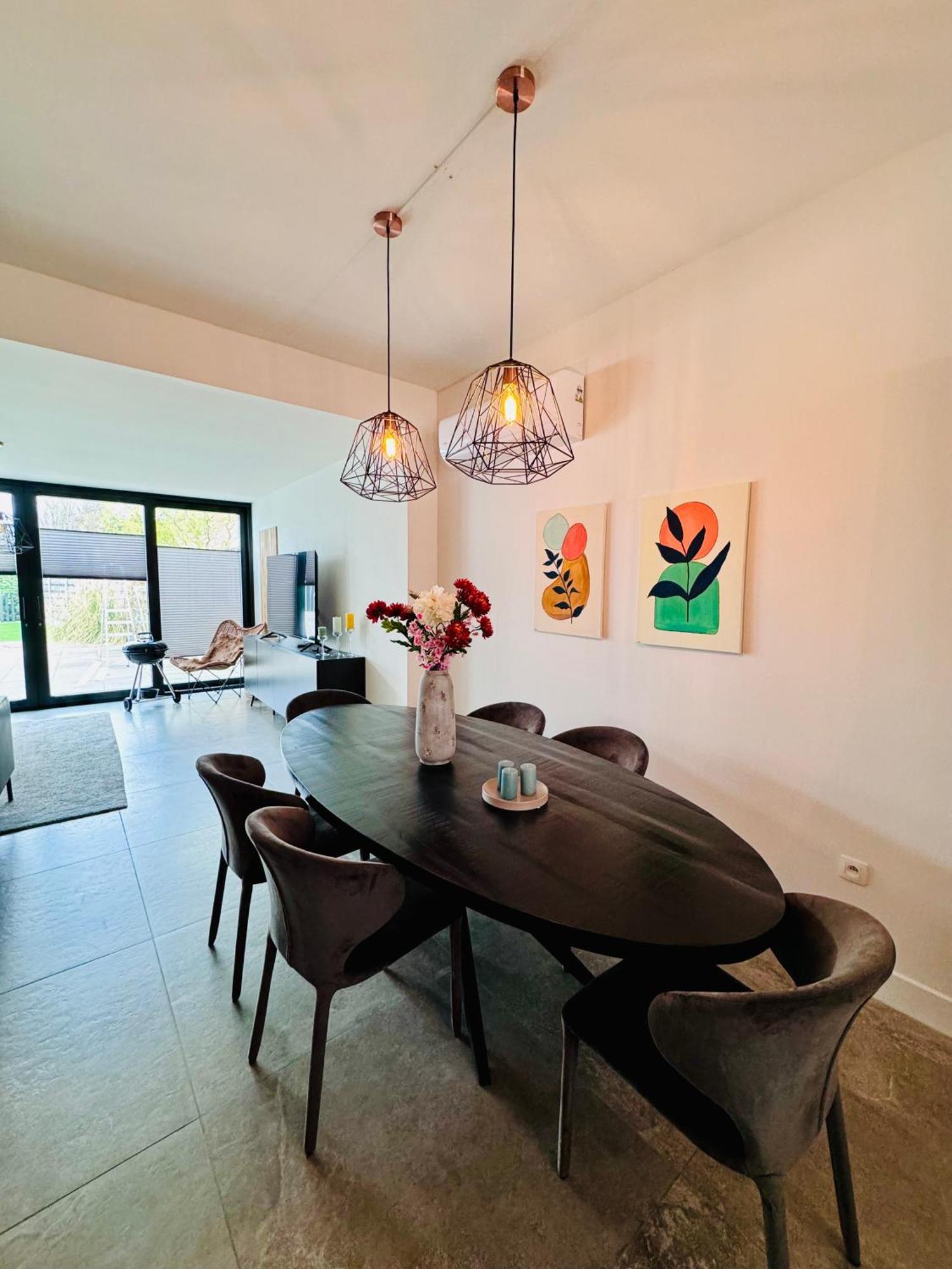 Stylish Home Near Maastricht Alicias House Lanaken Exterior foto